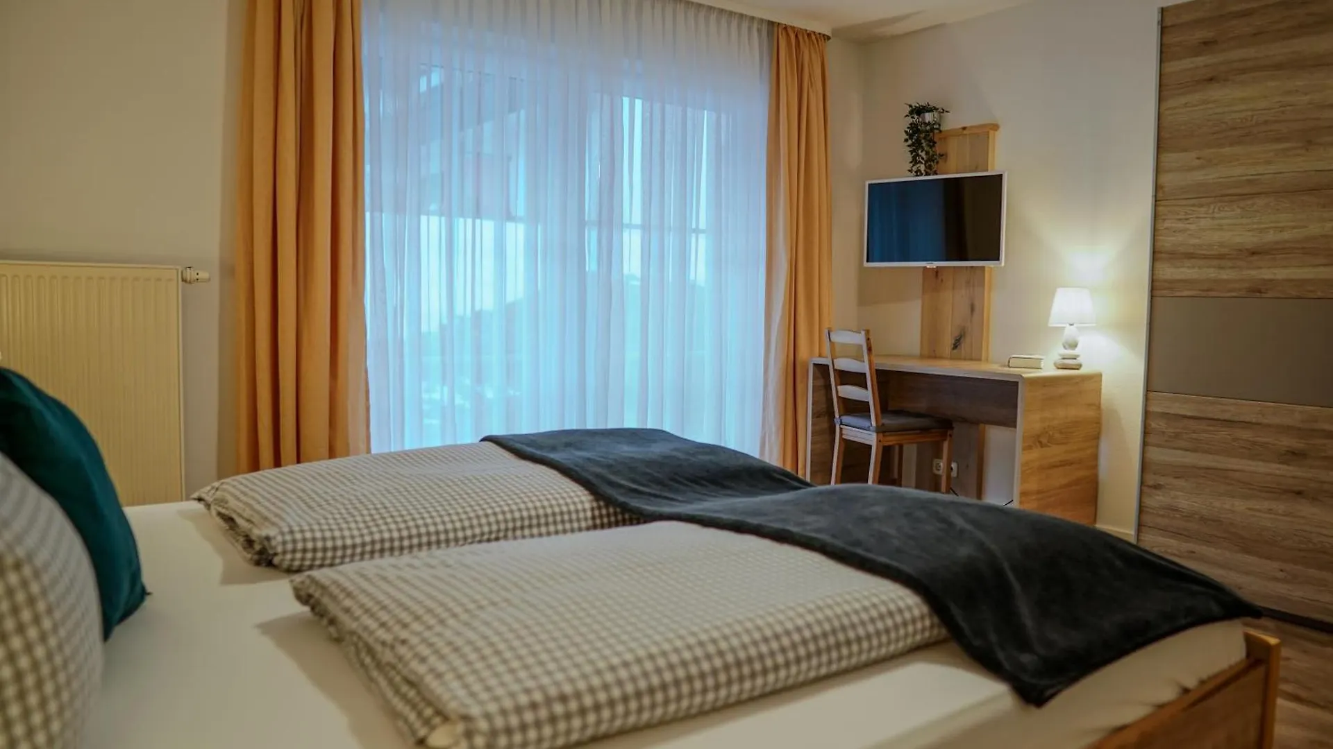 Apartment Ferienwohnung Echelsbach - Ferienwohnungen Christoph Lechner Am Zeitberg Bad Kohlgrub Germany